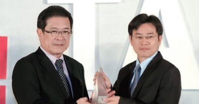 經濟日報-慶鴻HM6050L加工機奪精品銀質獎